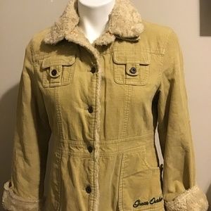 Beautiful, Great outdoors, small/med, in new condition, no tag